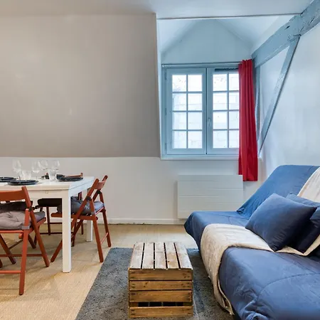 Charme Et Authenticite Avec Vue Cathedrale Apartment